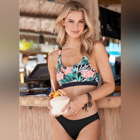VENUS Maui Tropical Sport Bikini Top, size 6 - Picture 10 of 14